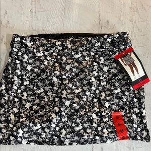 Tranquility by Colorado Clothing Black and White Floral Mini Skirt, NWT, Medium
